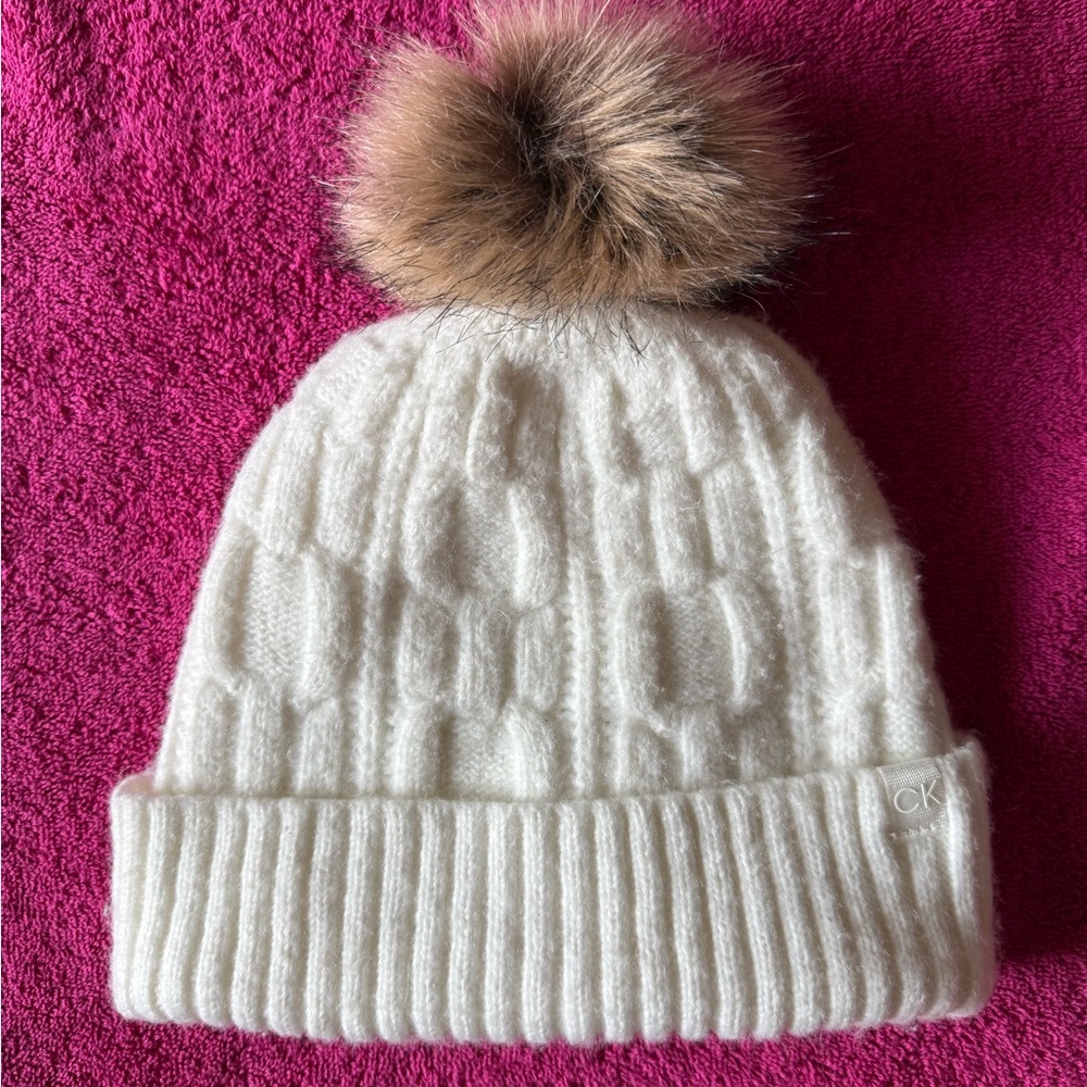 Calvin Klein White Cable-Knit Beanie with Brown Faux Fur Pom